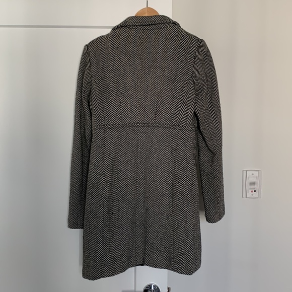 Coat - Picture 2 of 3